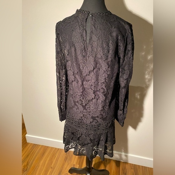 Woman Black dress from Lipsy long lace sleeve size 4 - Picture 4 of 10